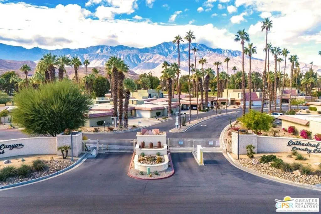 35951 E Paseo Circulo, Cathedral City, California 92234 home-pic-49